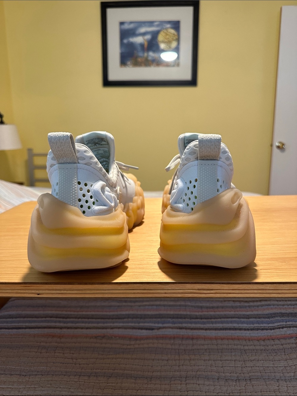 CROCS Sahele Bembury Sneakers White with Yellow Gum Soles - Picture 6 of 11